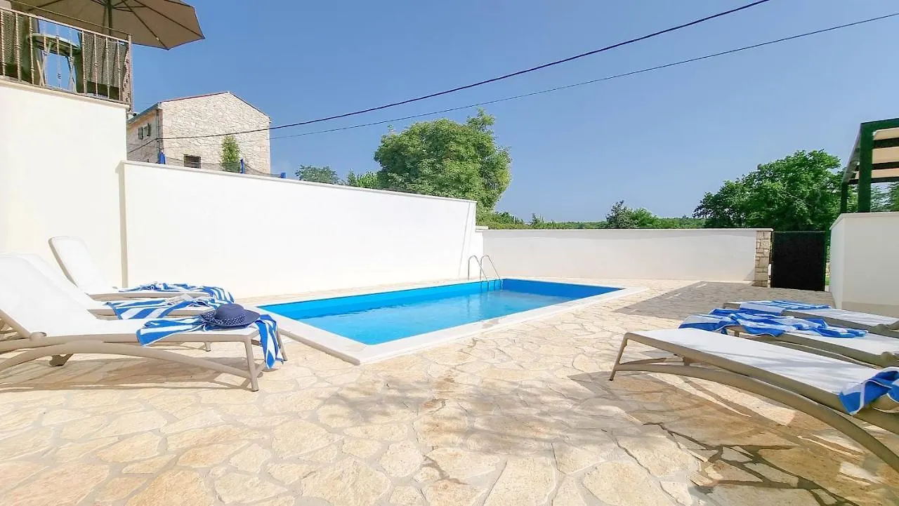 Villa Daniele Brtonigla 0*,  Kroatië