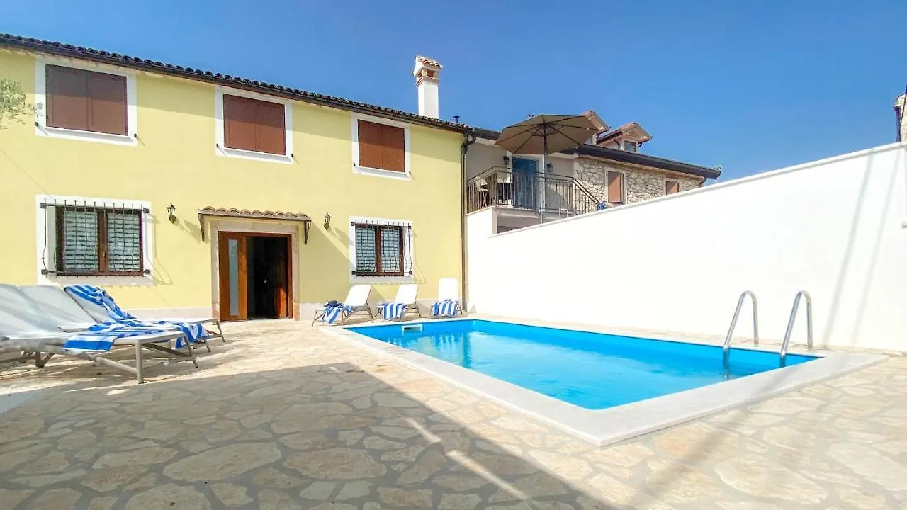 Villa Daniele Brtonigla