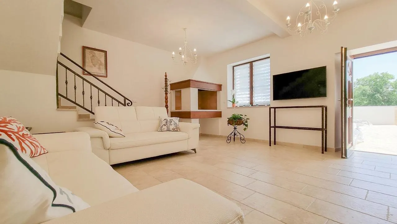 Villa Daniele Brtonigla